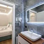 Hotel Golemi Lux 4*