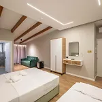 Hotel Golemi Lux