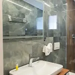 Golemi Lux Hotell 4*