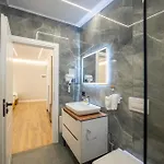 Golemi Lux Hotell Golem (Tirana)
