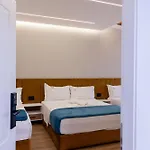 Golemi Lux Hotel 4*