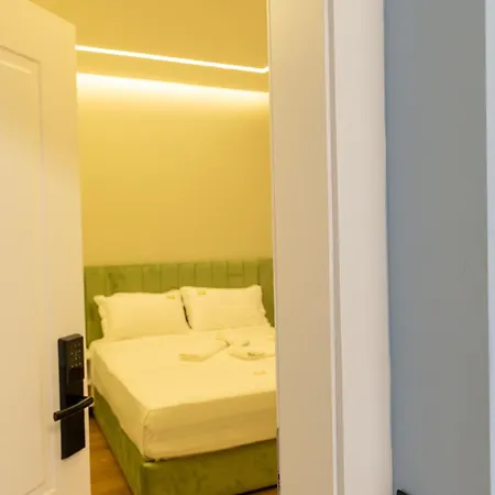 Golemi Lux Hotell Golem (Tirana)
