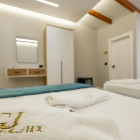 Golemi Lux 4*