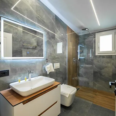 Golemi Lux Golem (Tirana)