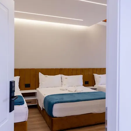 Golemi Lux Hotell 4*