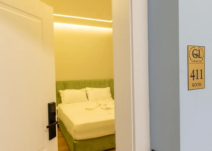 Golemi Lux ホテル ゴーレム