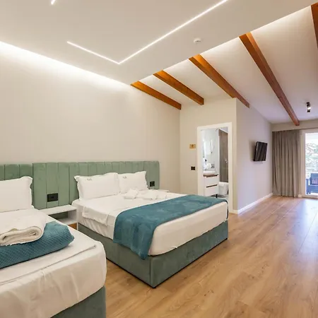 Golemi Lux Hotell 4*