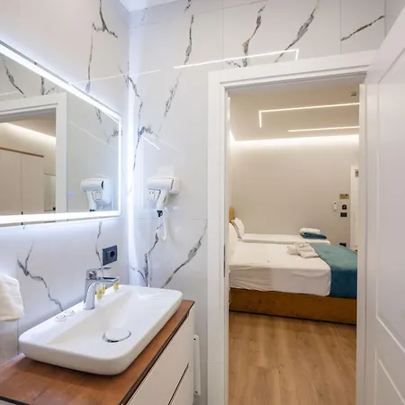 Golemi Lux Hotell