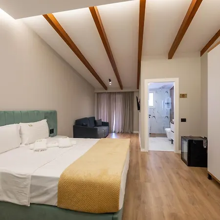 Golemi Lux Hotel Golem (Tirana)