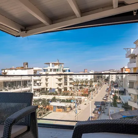 Hotel Golemi Lux 4*