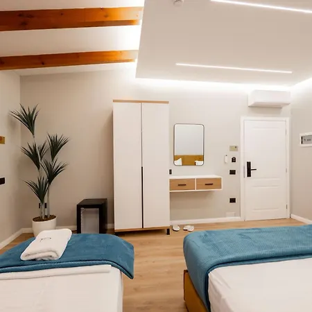 Golemi Lux 4*