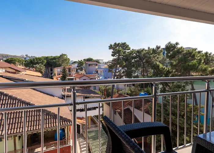 Golemi Lux Hotel Golem (Tirana)