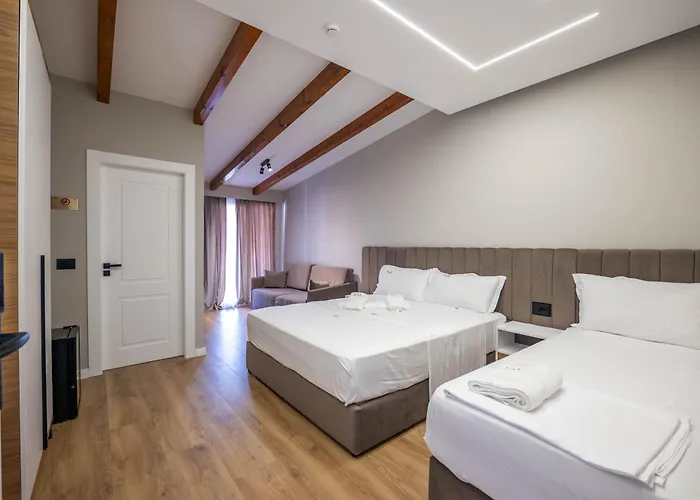 Golemi Lux Golem (Tirana)
