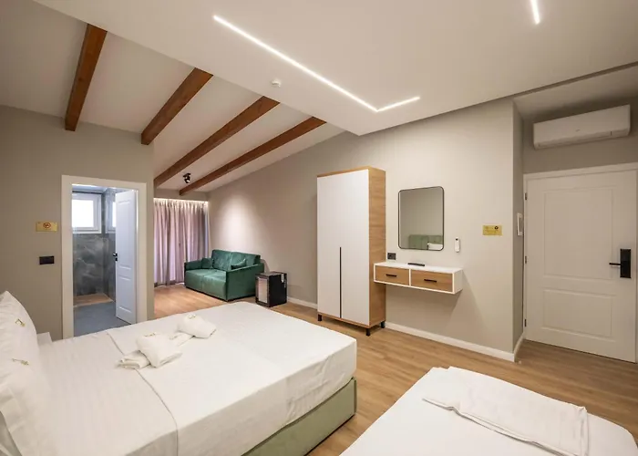 Hotel Golemi Lux