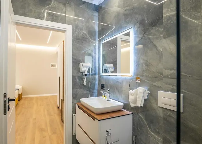 Golemi Lux Hotel Golem (Tirana)