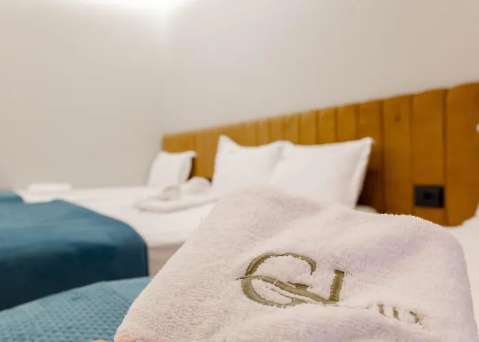 Golemi Lux Hotel 4*